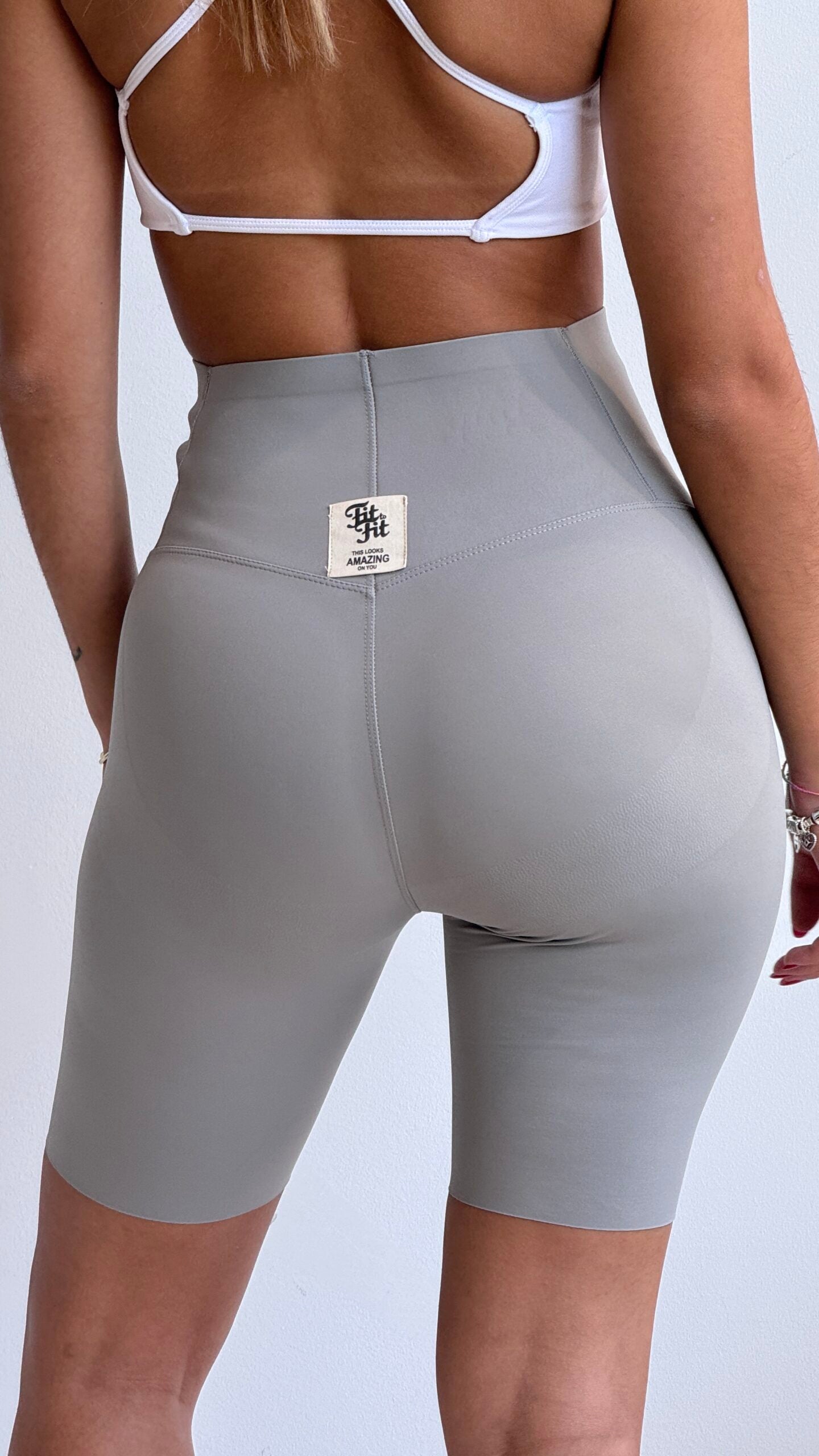Short Ciclista Cinza Claro