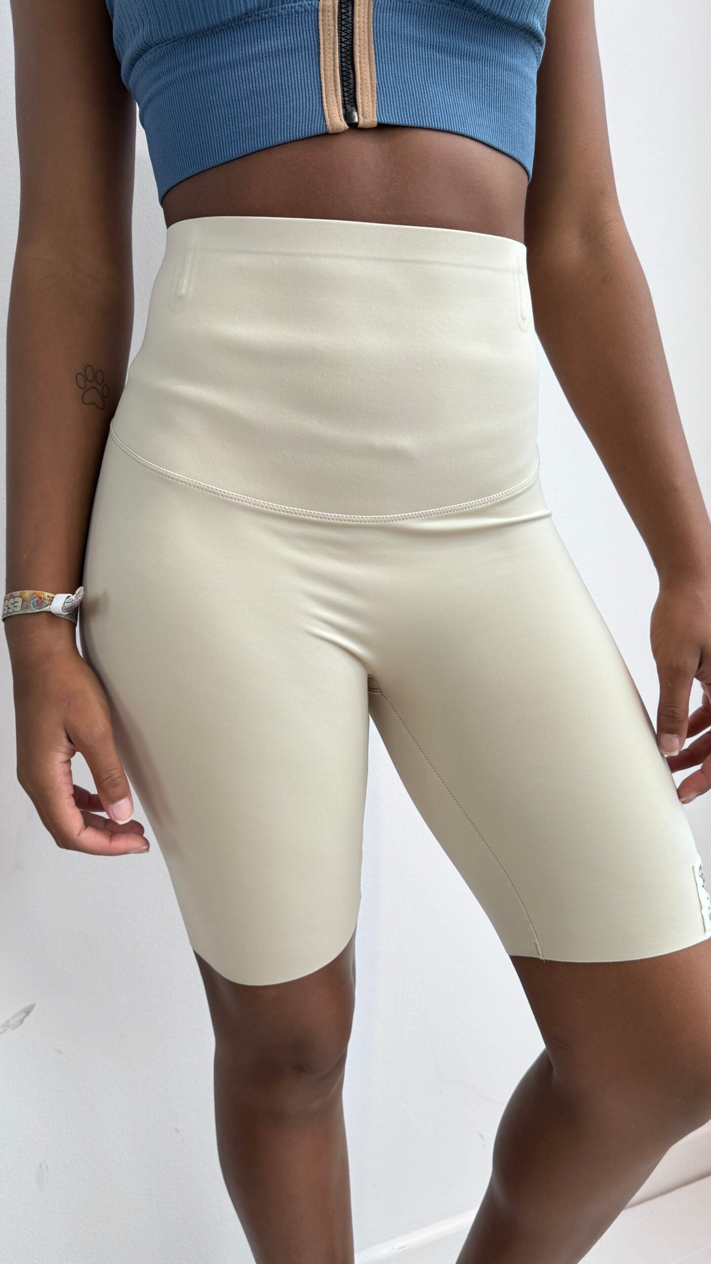 Short Ciclista Aveia