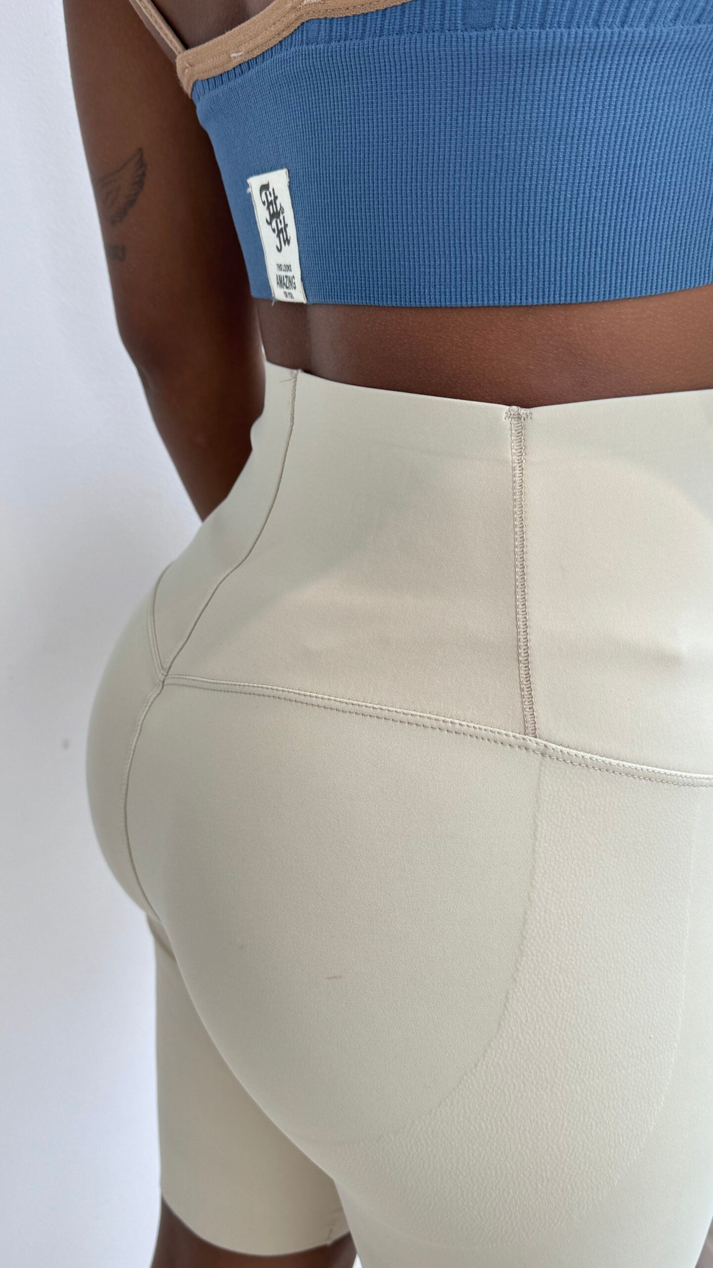 Short Ciclista Aveia
