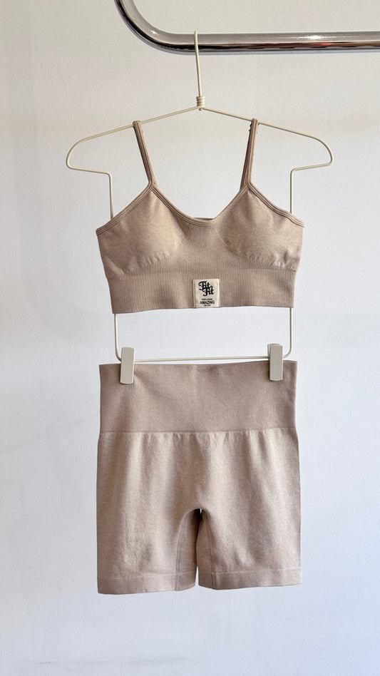 Conjunto Top e Short Silhueta Duna