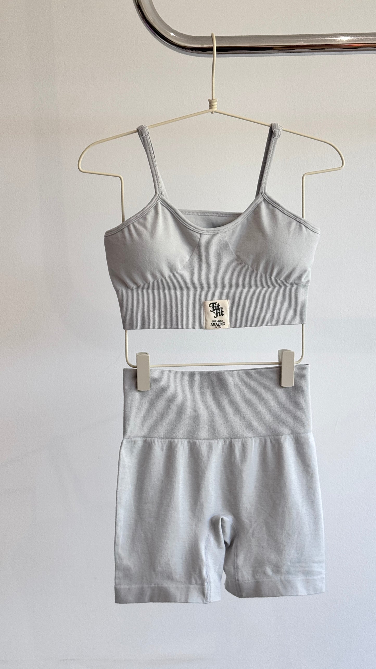 Conjunto Top e Short Silhueta Neblina