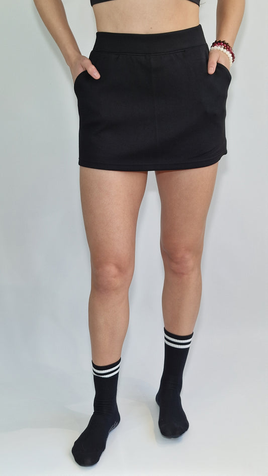 Saia-Calção com Bolso em Malha Americana Preta