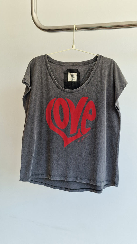 T-Shirt Love Is Power Grafite