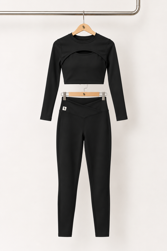 Total Look- Manguito Top e Legging Trespasse Preto
