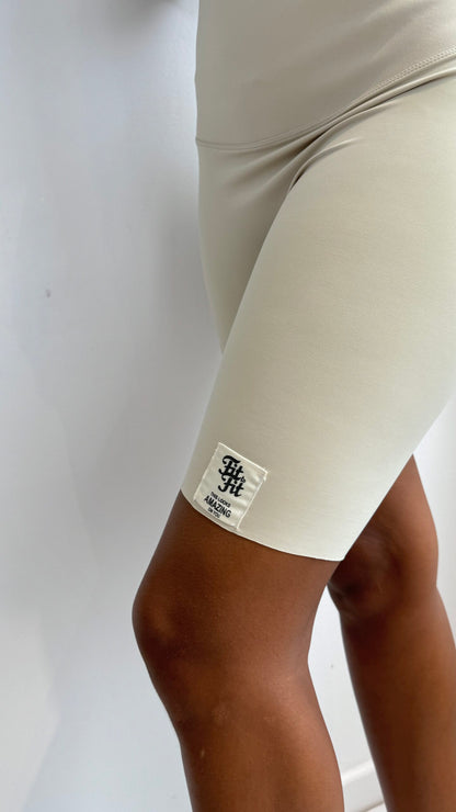 Short Ciclista Aveia