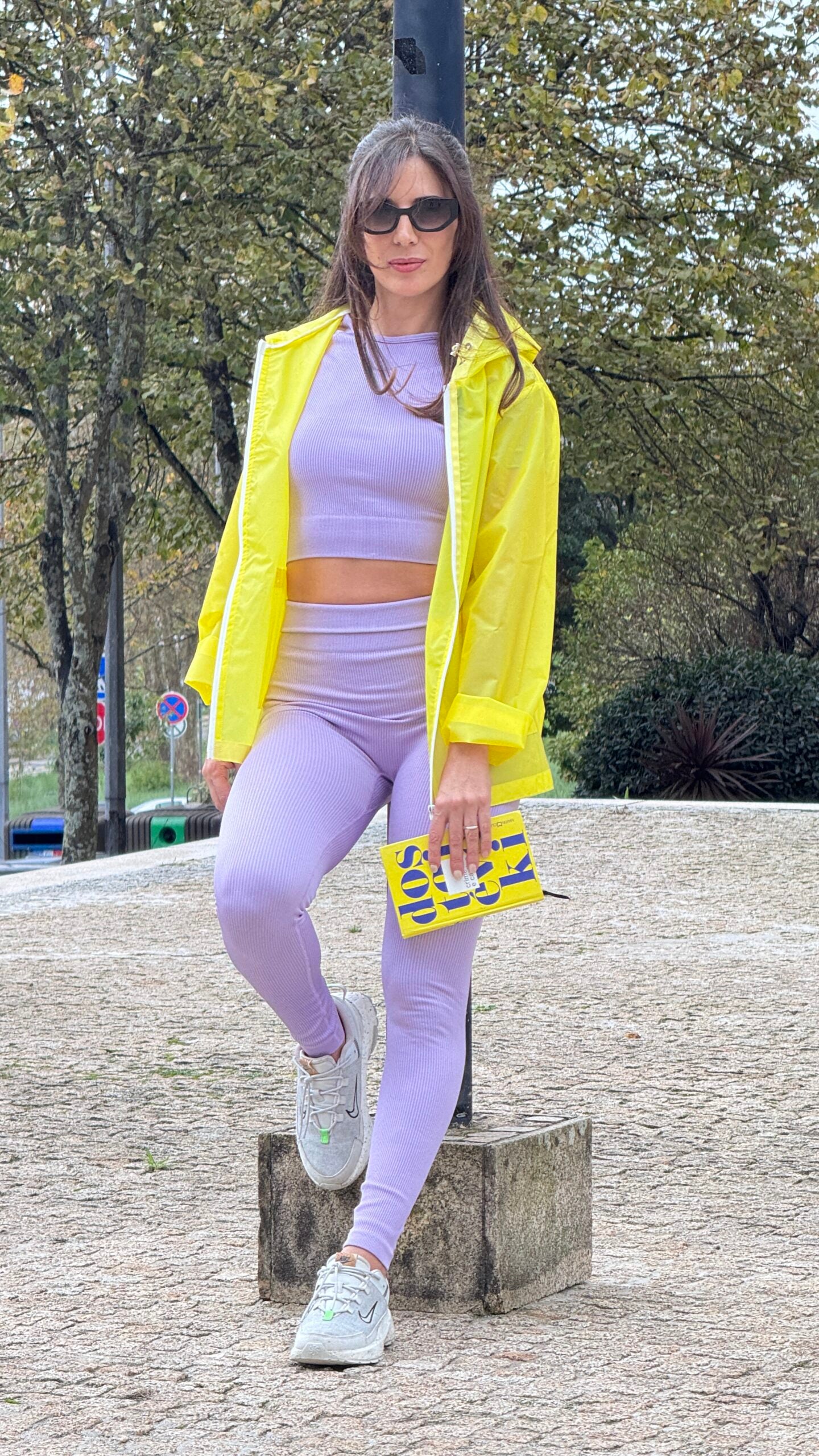 Capa de Chuva Amarela