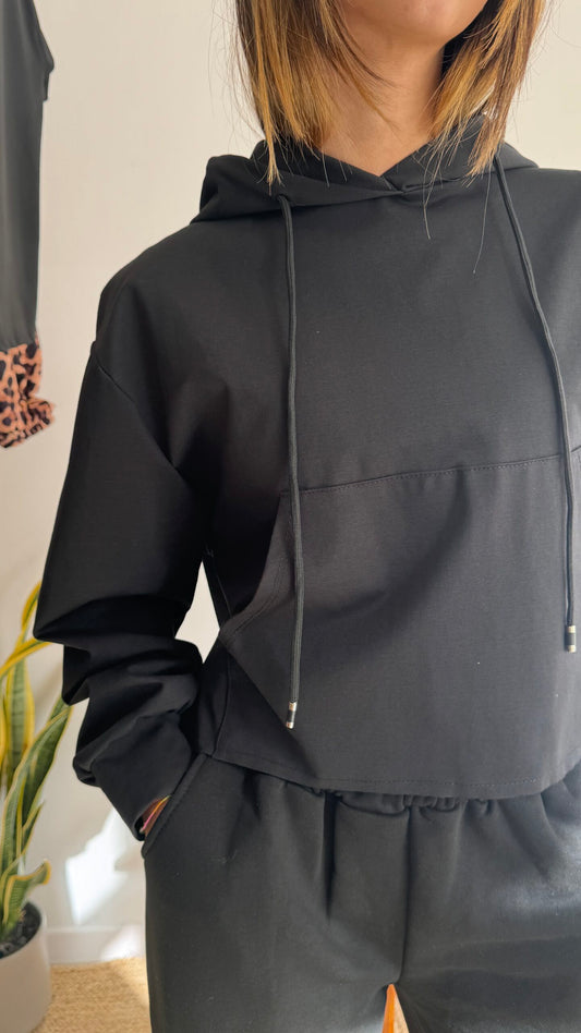 Sweater Crop Raw Preta