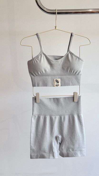 Conjunto Top e Short Silhueta Neblina