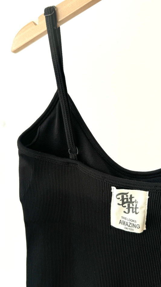 Macacão Preto