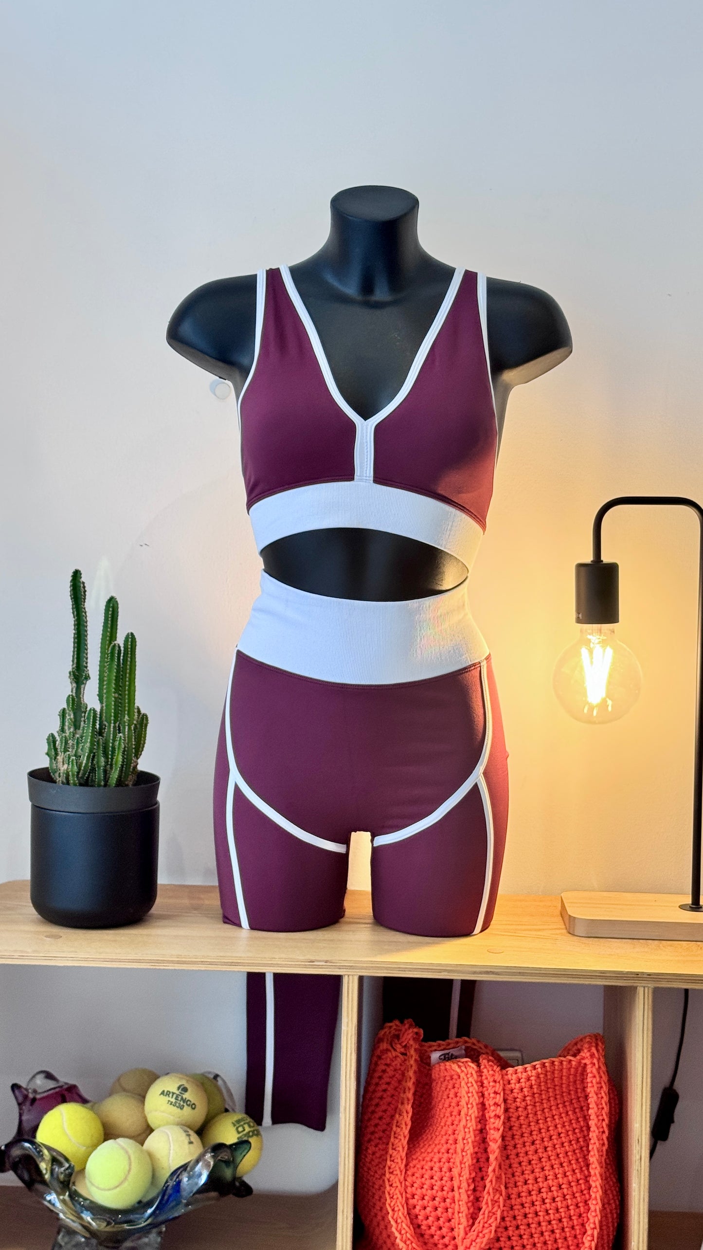 Conjunto Lini Bordeaux