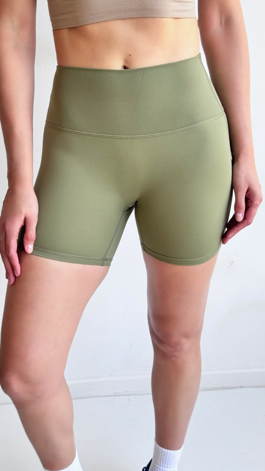 Short Kora Oliva