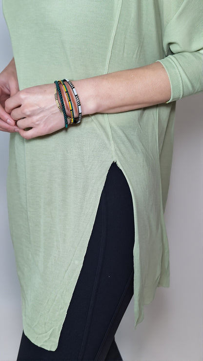 Blusa Comprida Fluida c Abertura Lateral Verde Sálvia