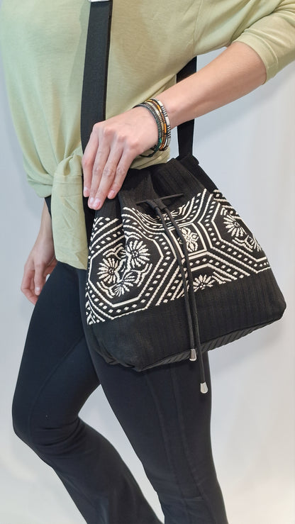 Blusa Comprida Fluida c Abertura Lateral Verde Sálvia