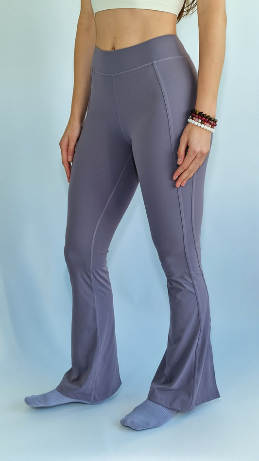 Leggings Flare com Aberturas Laterais Lilas