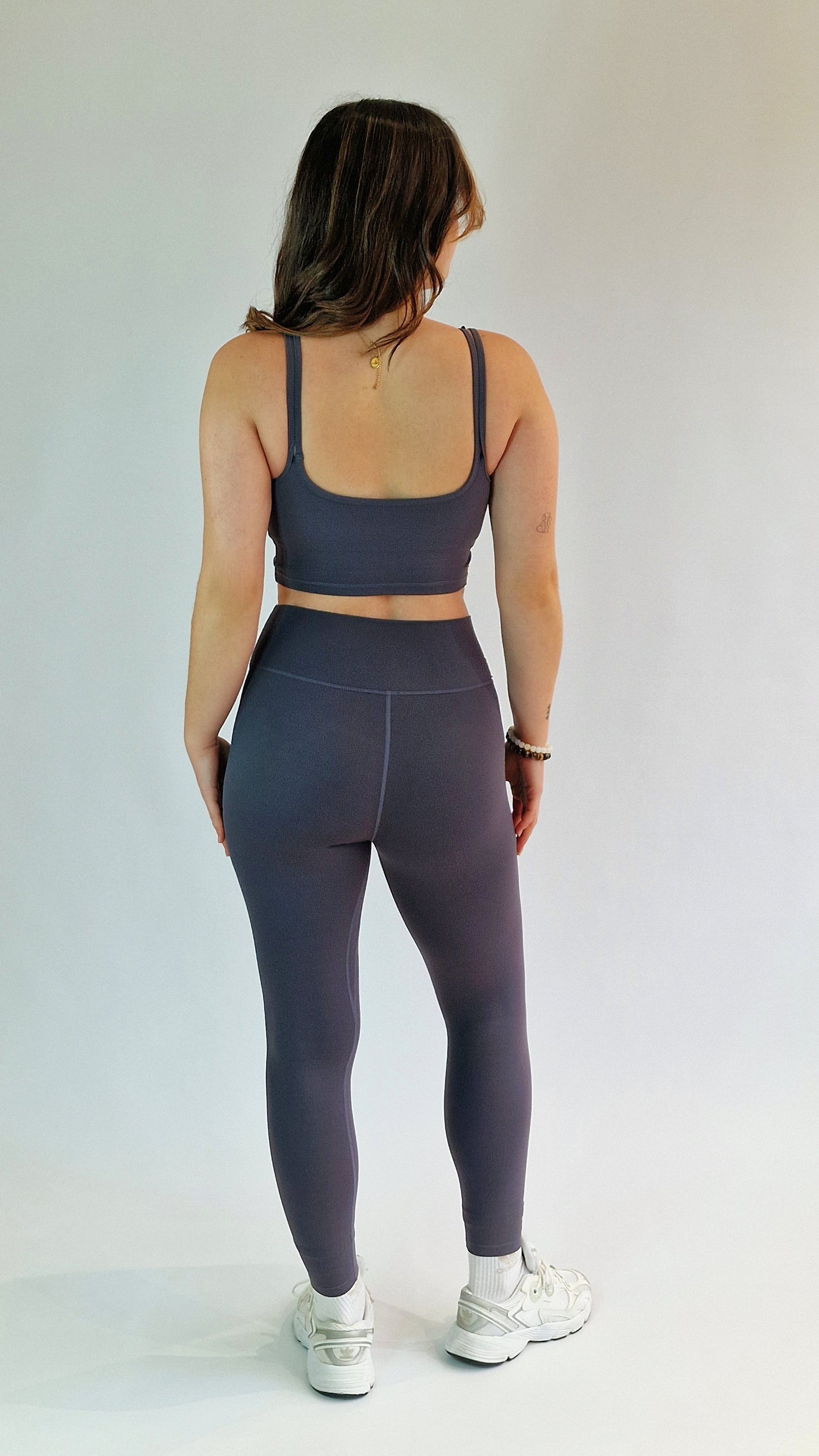 CONJUNTO BASIC Cinza Grafite Legging + Top (souitien embutido)