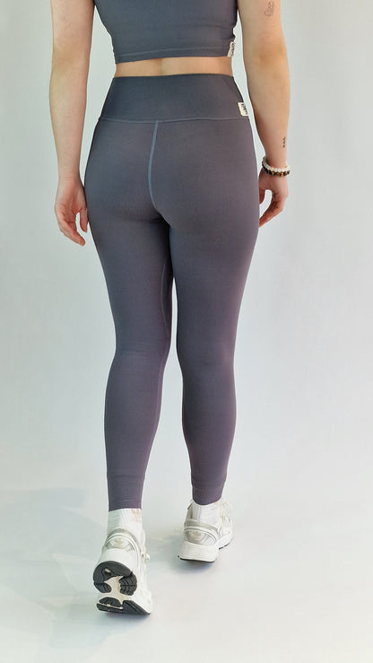 CONJUNTO BASIC Cinza Grafite Legging + Top (souitien embutido)