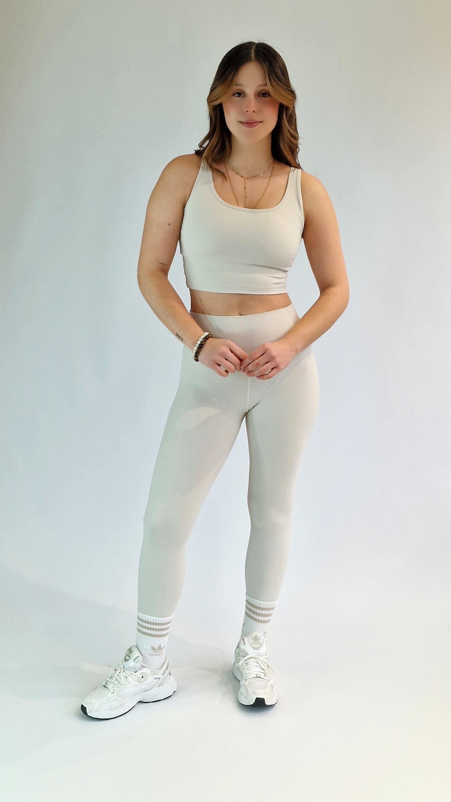 CONJUNTO BASIC Cloud Dancer  Legging + Top