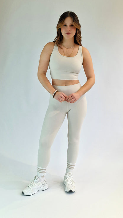 CONJUNTO BASIC Cloud Dancer  Legging + Top
