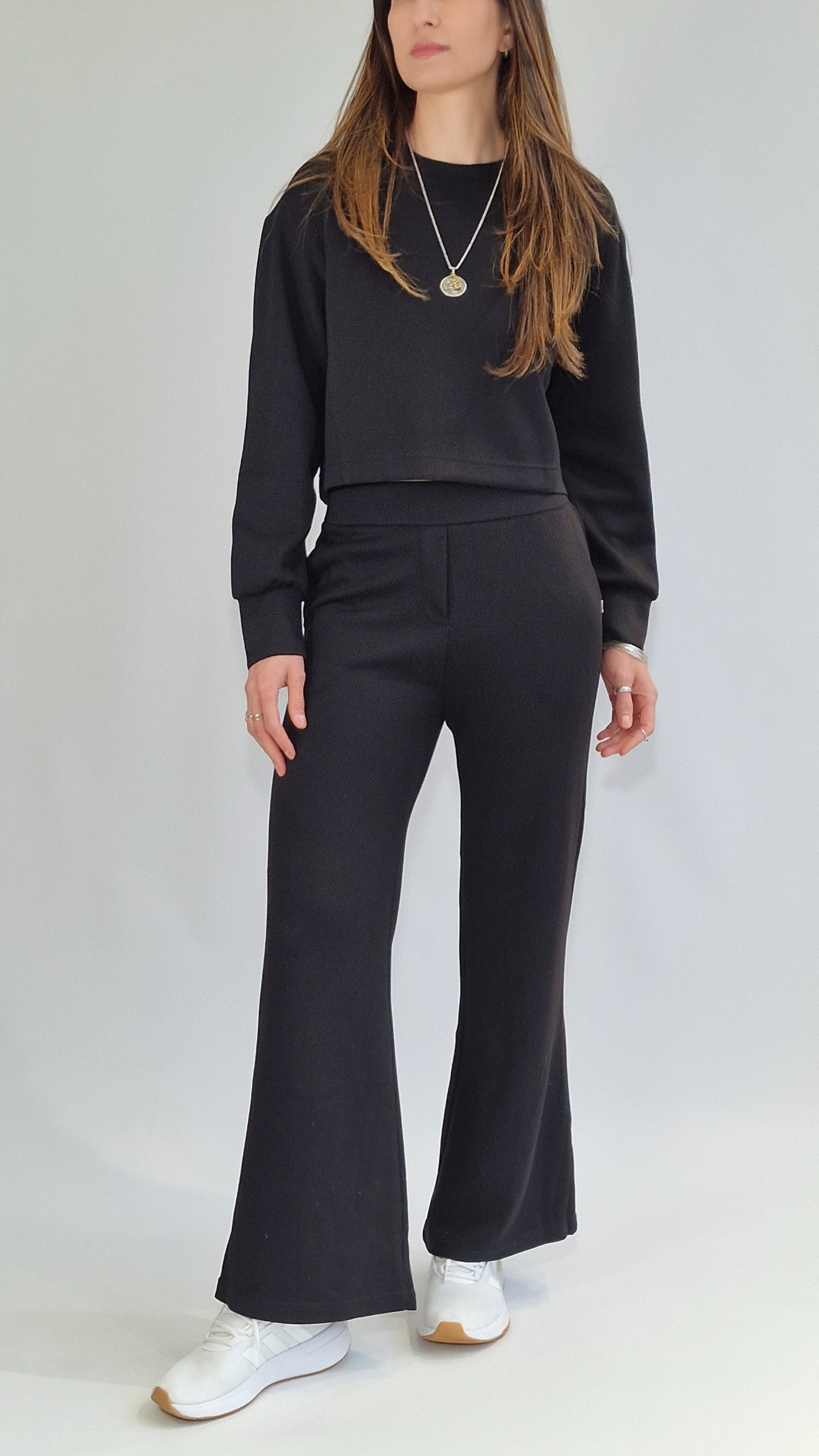 Sweater Cropped Preta