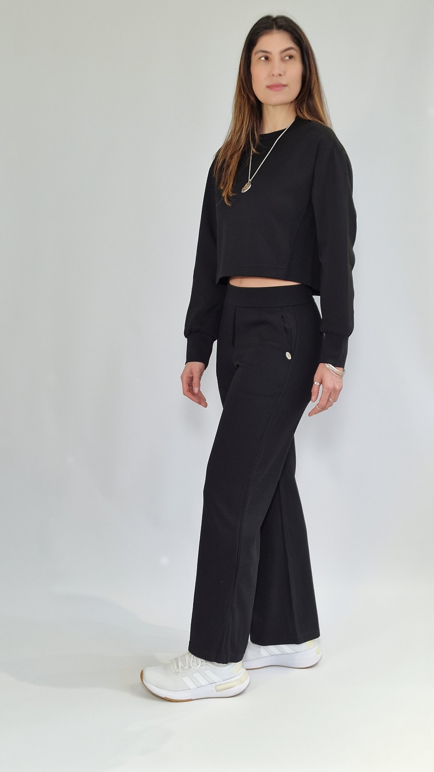 Sweater Cropped Preta