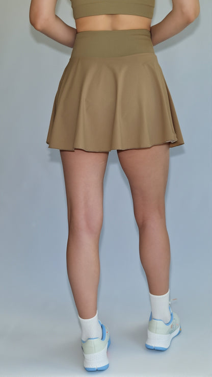 Conjunto Saia-Short Fluida & Top Gola Polo