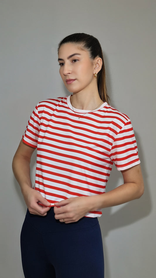 Blusa Cropped Riscas Vermelhas