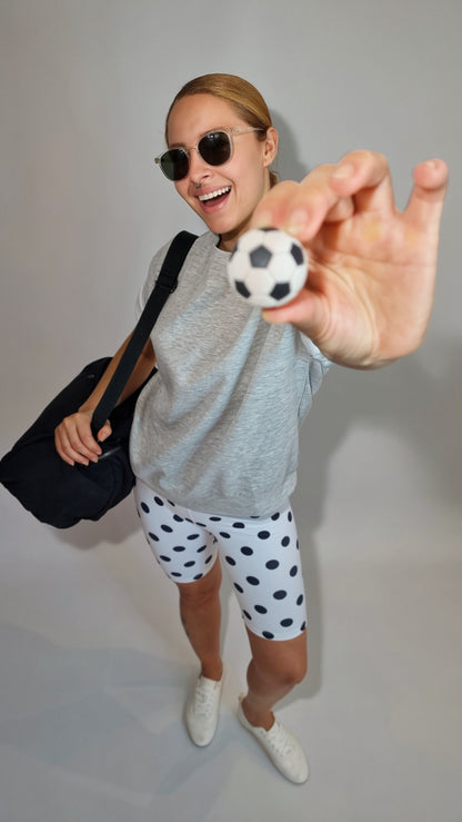 Conjunto Ciclista Branco com Bolinhas Pretas