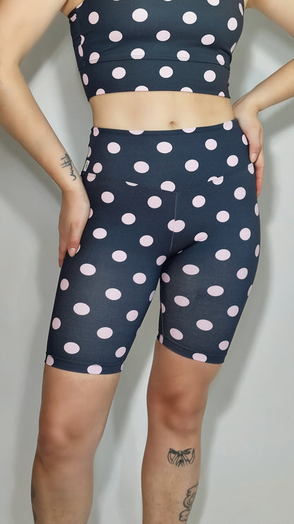 Short Ciclista Preto Bolinhas Rosas