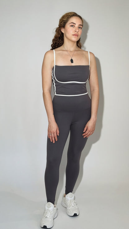 Total Look – Casaco, Top de Alças & Legging Cinza Taupe