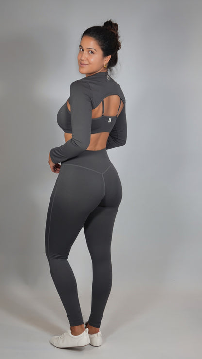 Total Look- Manguito Top e Legging Cinza Grafite