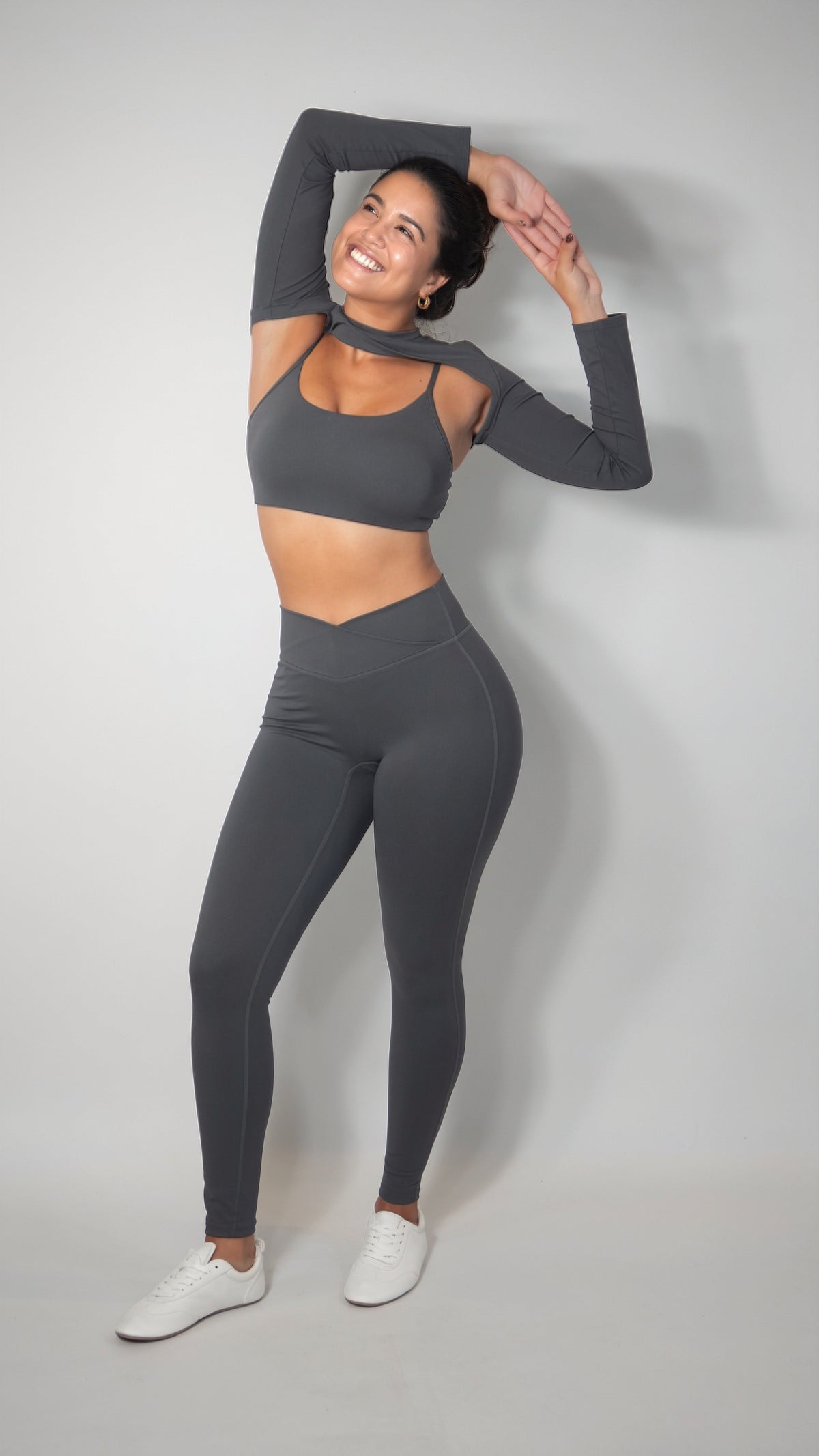 Total Look- Manguito Top e Legging Cinza Grafite